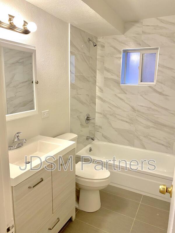 Photo - 1415 N Pearl St Unit 102