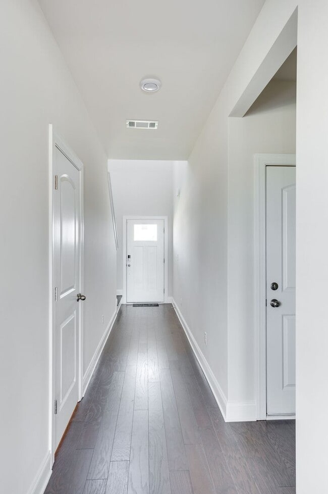Photo - Awesome energy-efficient 4BE/2.5BA home in...