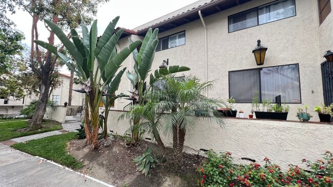 Photo - Spacious and Upgraded Orange 2 Bed 2.5 Bath Townhome with 2 Car Garage