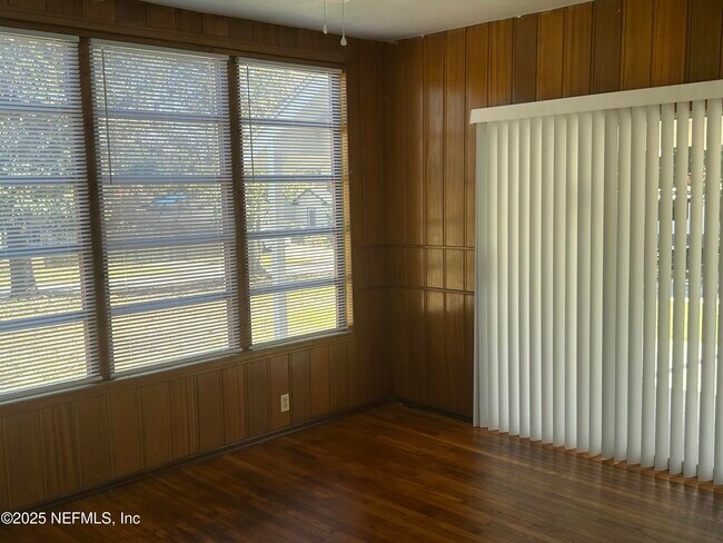 Photo - 5104 Palmer Ave