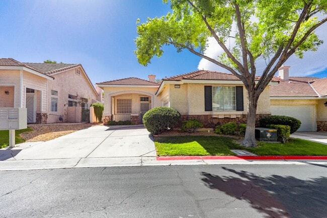 Photo - Beautiful One Story 2 Bedroom Townhome With 2 Car Attached Garage