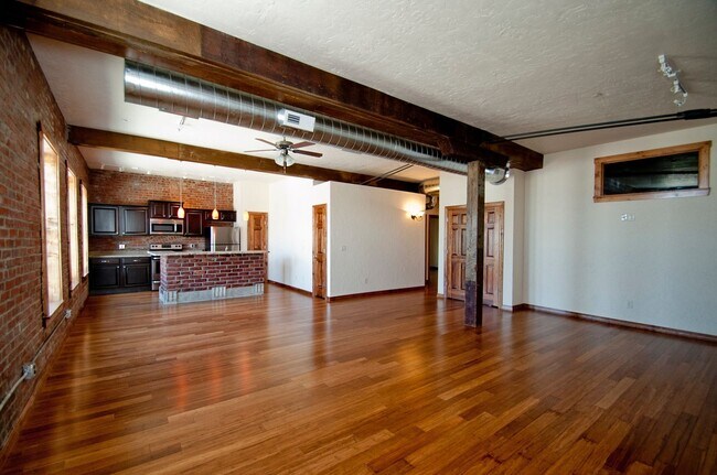 Photo - Union Biscuit Warehouse 106 Unidad UB 106