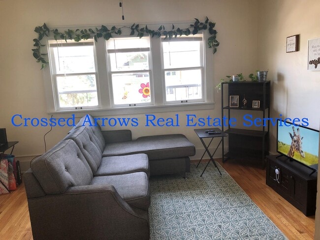 Photo - 2020 Maxwell Ave