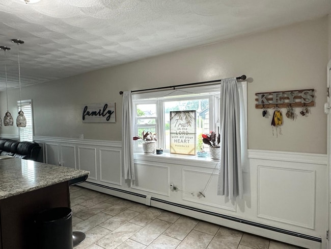 Photo - 8. Seymour Ave