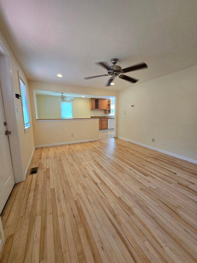 Photo - 578 Rte 524 House