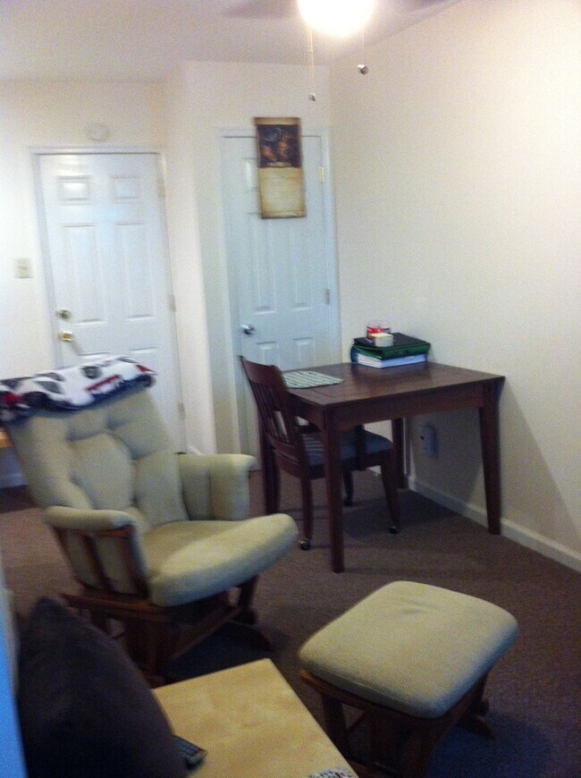 Photo - 266 Shelmire St Unit 6