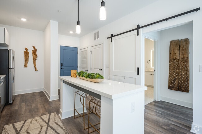 1BR, 1BA - 756SF (Model) - The Palms 1101