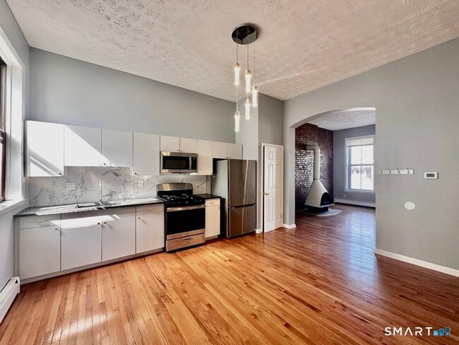 Photo - 46 Warren St