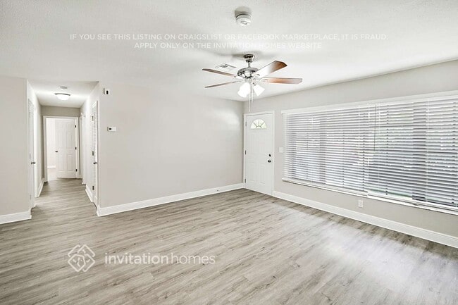 Photo - 530 S 13th Pl