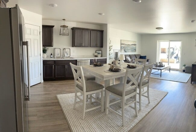 Photo - Radiance at Rockwood