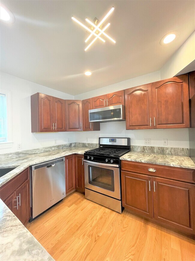 Photo - 28 Lambert St