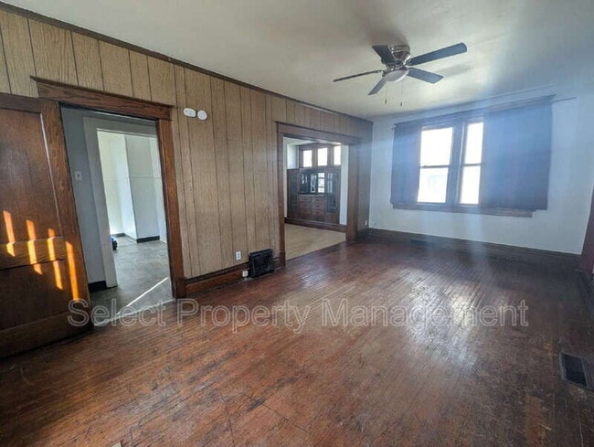 Photo - 3526 Smith St