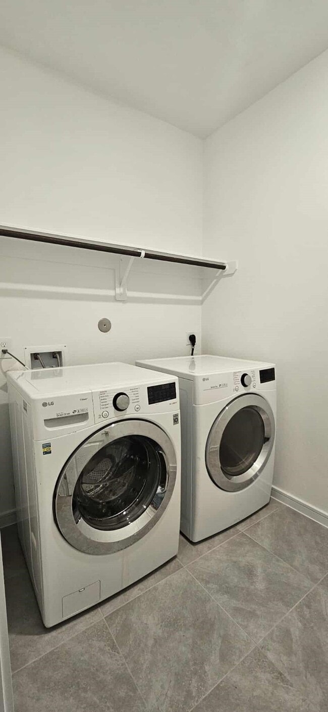 Photo - 8442 Bay Oaks Dr