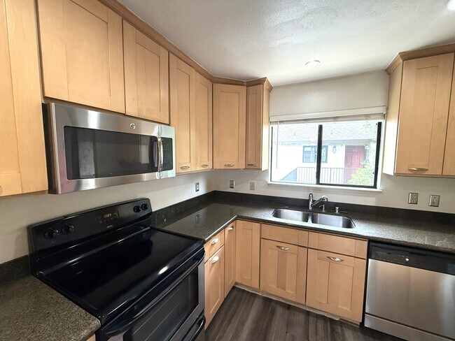 Photo - 1420 Sherman Ave