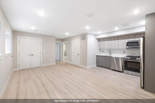 Building Photo - 524 64th St Unit 1