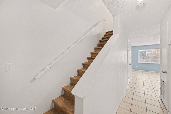 Photo - 1734 Avocado Ave Unidad 2