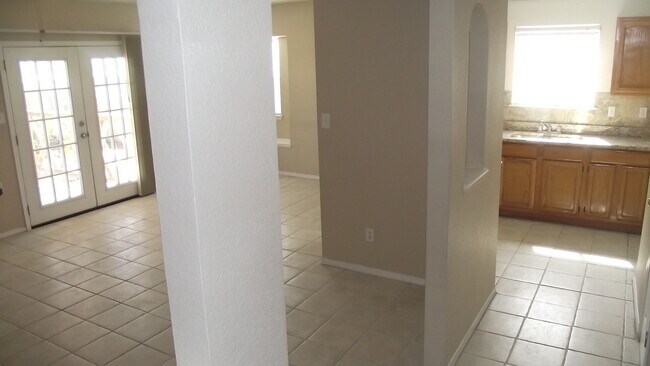 Photo - East El Paso 3 bed Refrig A/C!