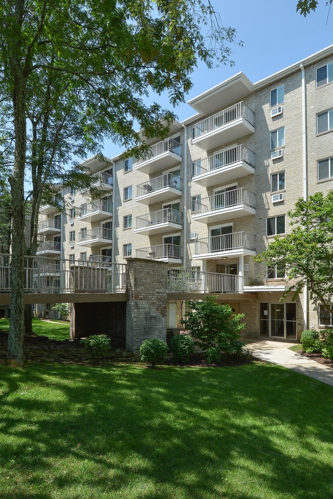 The Lafayette at Valley Apartments King Of Prussia, PA