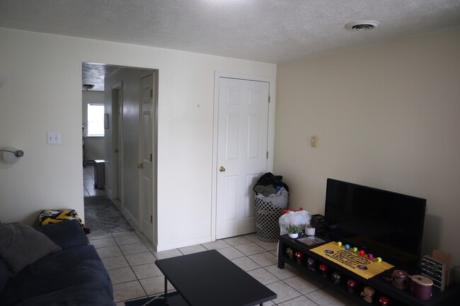 Photo - 415 Green St