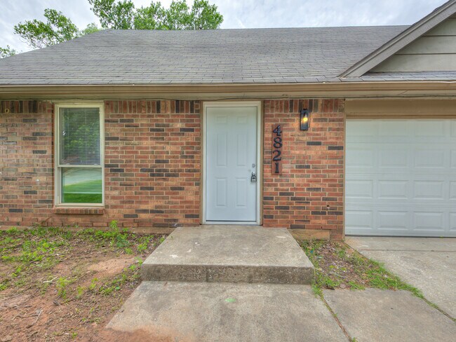 Building Photo - 4821 Cinderella Dr Rental