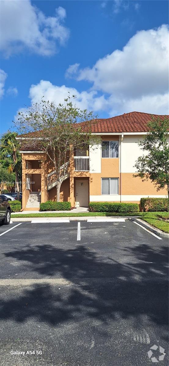 Building Photo - 704 NW 92nd Ave Unit 704 Rental