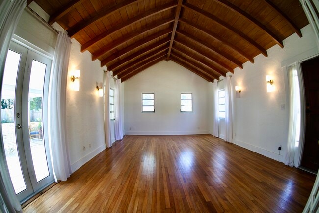 Photo - 620 Winters St