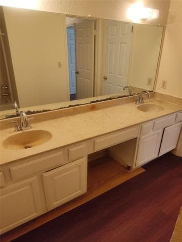 Photo - 2039 W Walnut St