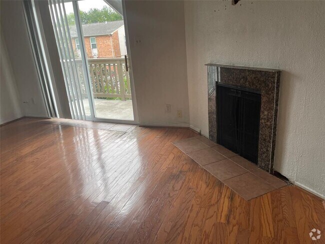 Building Photo - 6001 Reims Rd Rental