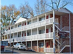 Beechwood Manor I Apartments - Beechwood Manor I Apartments