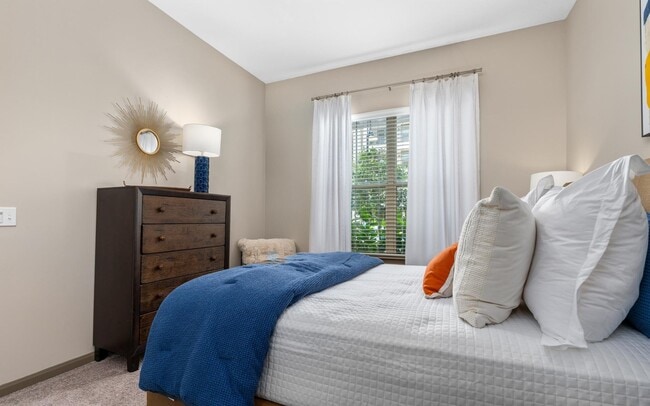 Riverhouse Apartments