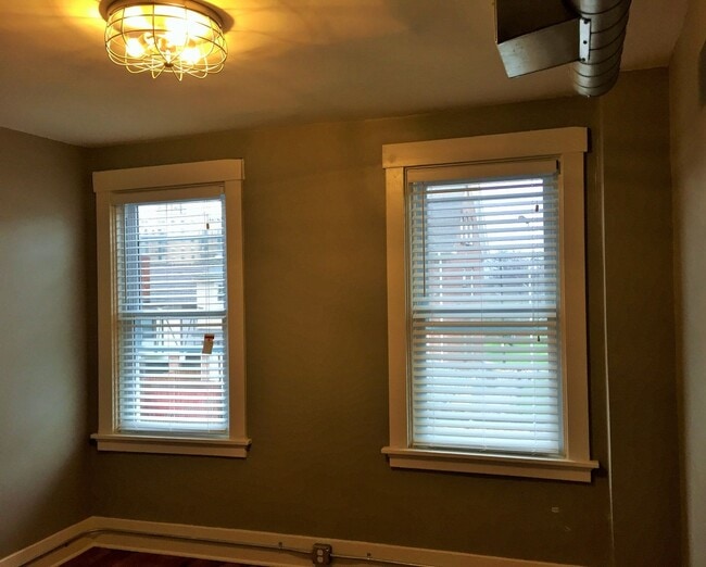 Photo - 6333-6335 Bartlett Unit 6333 Bartlett