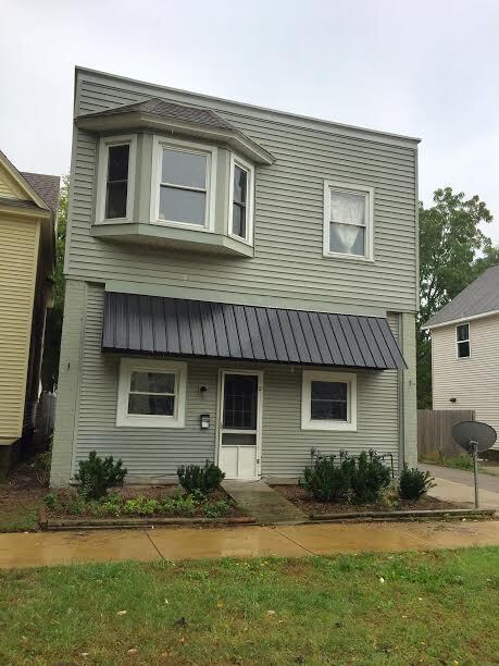 Exterior - 208 W 14th St Unit #4