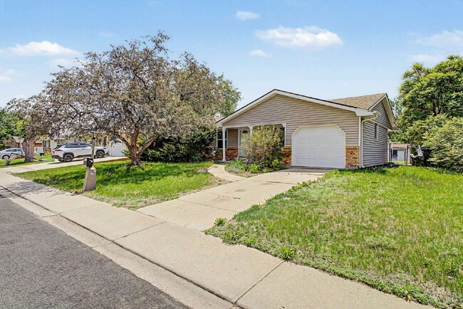 Photo - 2519 Danbury Dr