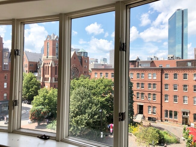 Photo - 550 Tremont St Unit 4