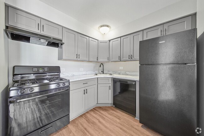 2 Bed 1 Bath Renovated - Kitchen - Eden Prairie Apartments