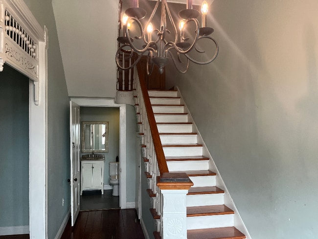 Photo - 136 E Washington St