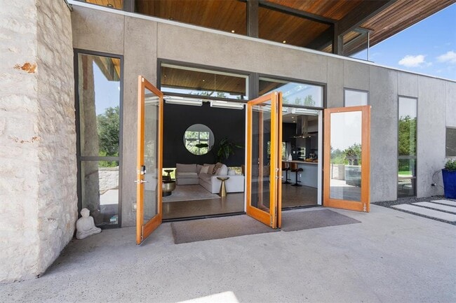 Photo - 1302 Socorro Dr