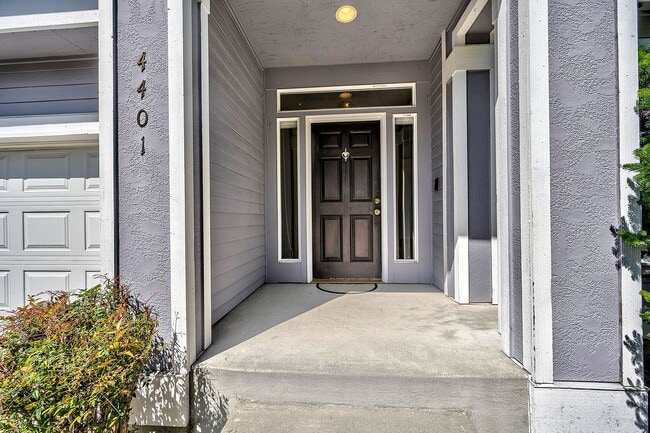 Photo - Mountlake Terrace Two Story Home