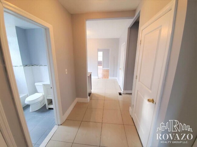 Photo - 356 Wainwright St Unit 2L