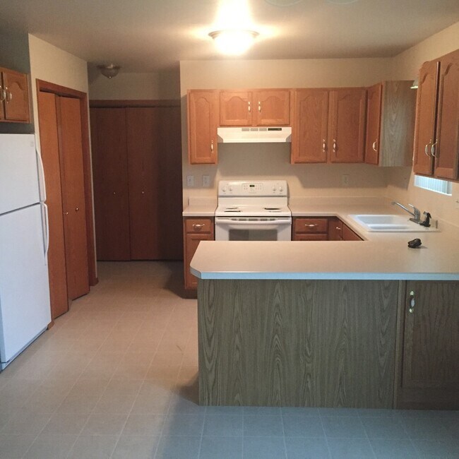 Photo - 306 Highview Rd