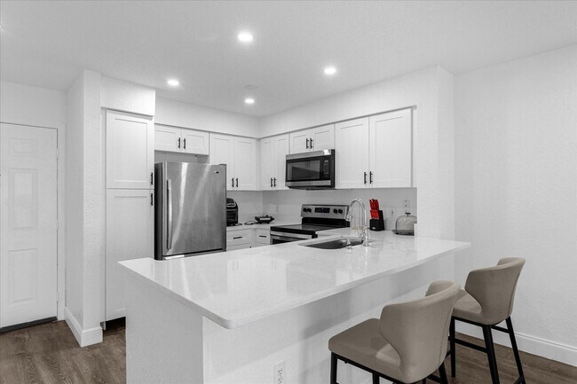 Photo - 14036 Fairway Island Dr