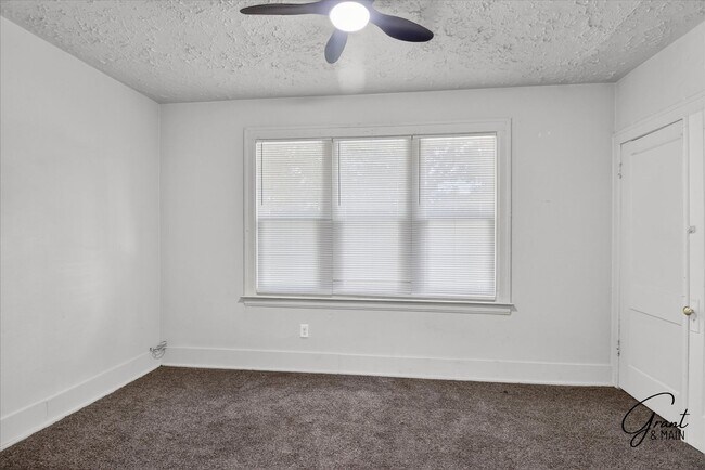 Photo - 3509-3511 Concord St - Dexter McKenzie Unit 3511 - B - Upper