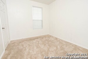 Photo - 8947 Oakwood Park