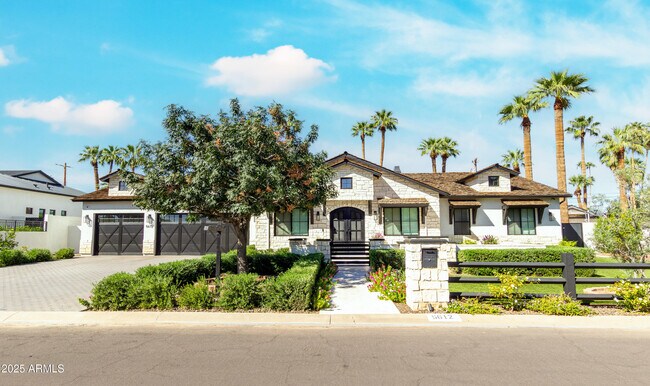 Photo - 5612 E Calle Del Paisano