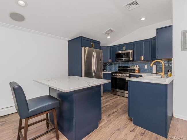 Photo - 240 Bowne St Unidad 240B