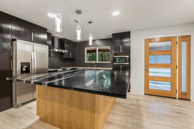 Photo - 1310 E Red Cedar Cir