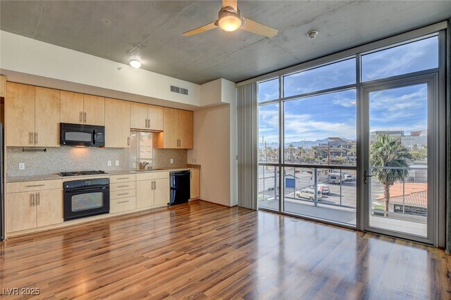 Photo - 353 E Bonneville Ave Unit 315