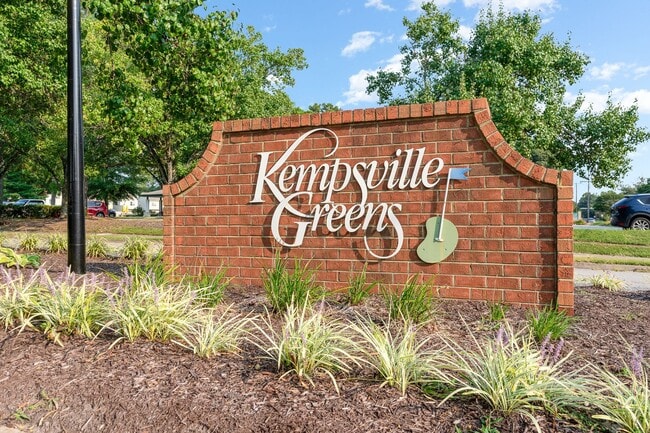 Photo - Immaculate 3bedroom 2.5 Townhouse on Kempsville Green Gold Couse