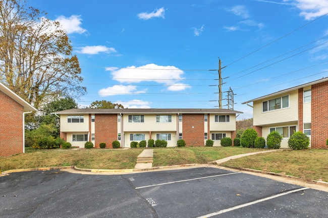 Photo - 2/2.5 Walking Distance to NC State