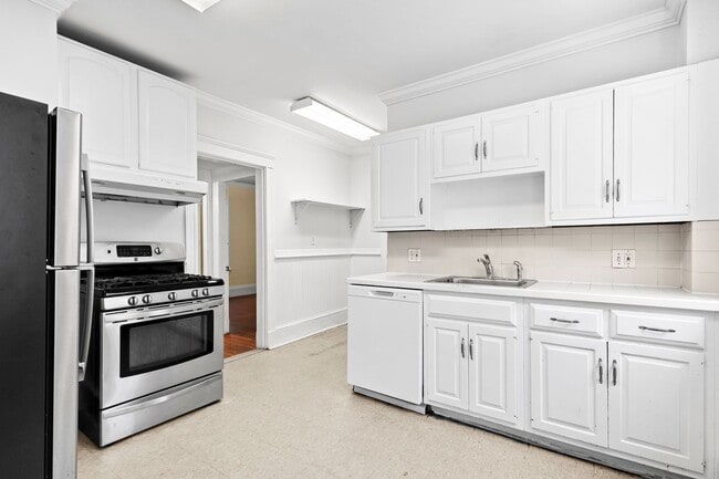 Building Photo - 75 Orchard St Unit 75